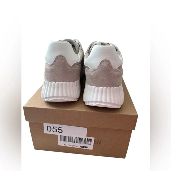 NIB Steve Madden Shereen Leather and Suede Platform Sneakers - Picture 5 of 7